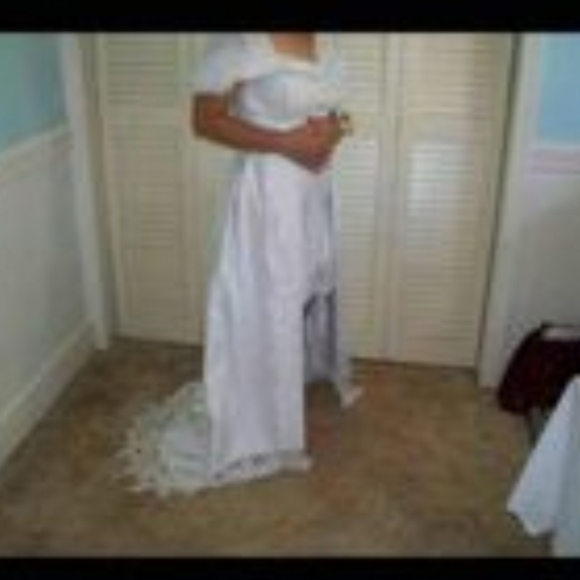 One of a kind Wedding Dress 3 peices - Picture 2 of 6